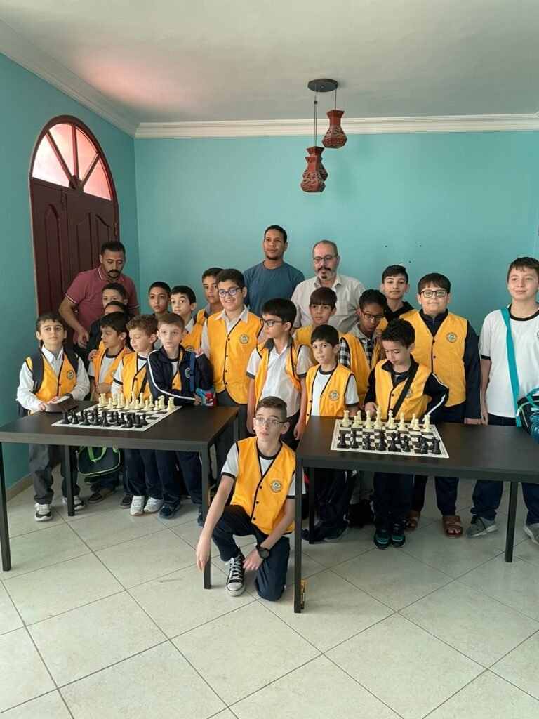 شراكة راسخة بين مدارس الحكمة الخاصة ونادي عجمان للشطرنج تمتد لأكثر من 25 عاماً